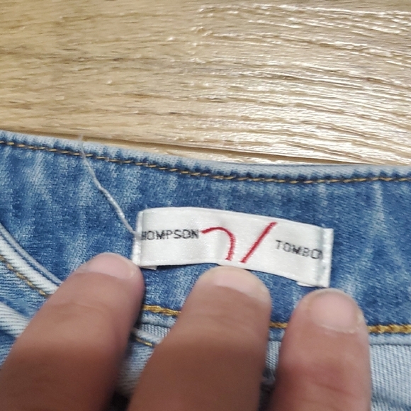 Vigoss Thompson Tomboy Blue Skinny Jeans with Distressed Fading - Picture 3 of 11